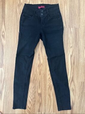 Wax Jean Women’s Butt, I Love You Skinny Jeans in Black